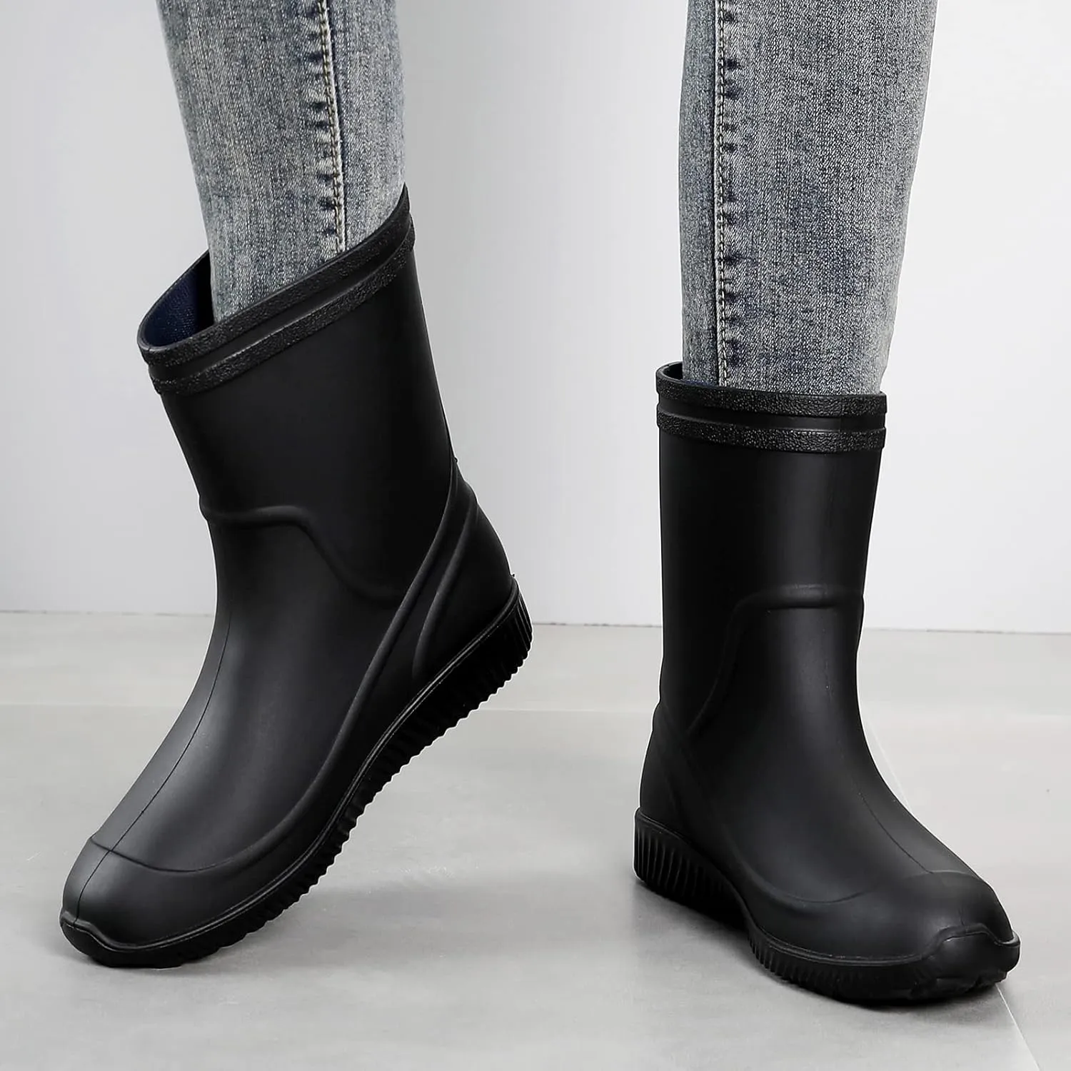 Rain Boots for WomenWaterproof Garden Rubber Boots, Non-slip Width Mid-Calf Comfort Short Boots, Ankle Rainboots Boots, Lightweight Platform Mud Boots Water Shoes for Outdoor Working Fishing