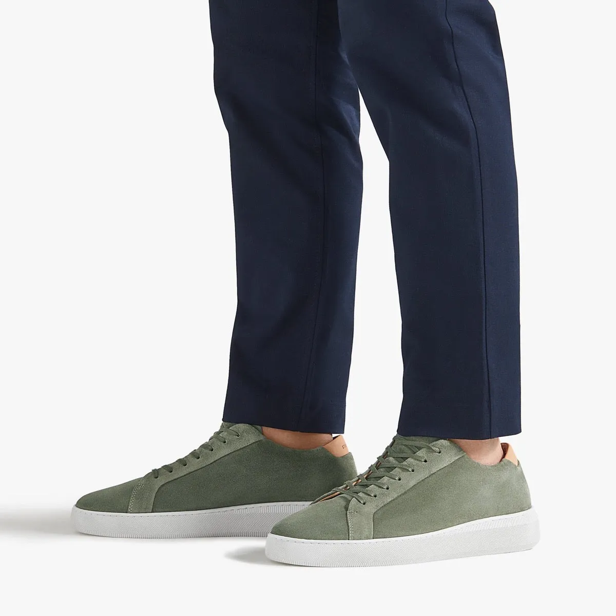 Series 8 Pistachio Suede Mens